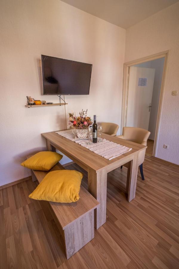 Apartmani Tonkica Supetarska Draga Esterno foto